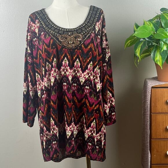 CATO Woman Red and Black Aztec Print with Metal Embellishments Top Size 22/24W - Picture 1 of 9